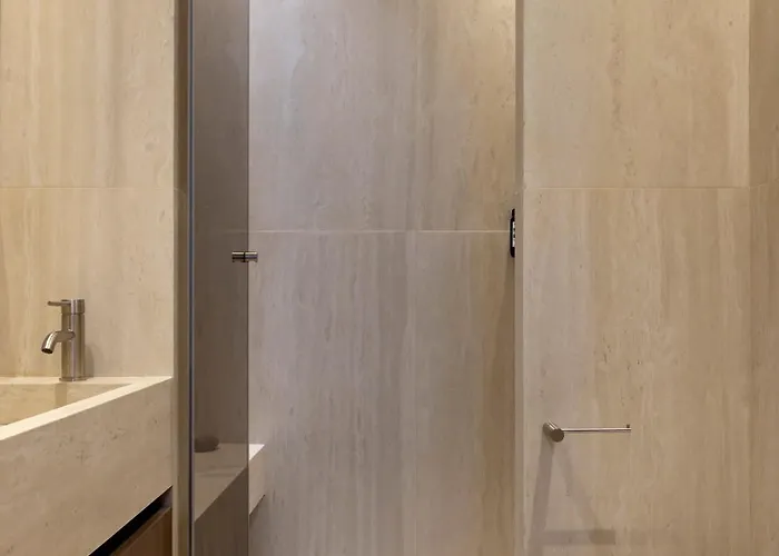 Apartment Harmony Collection Iii 3br 6p Opera Grevin Paris